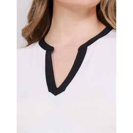 Contrast Neckline 3/4 Sleeve Top